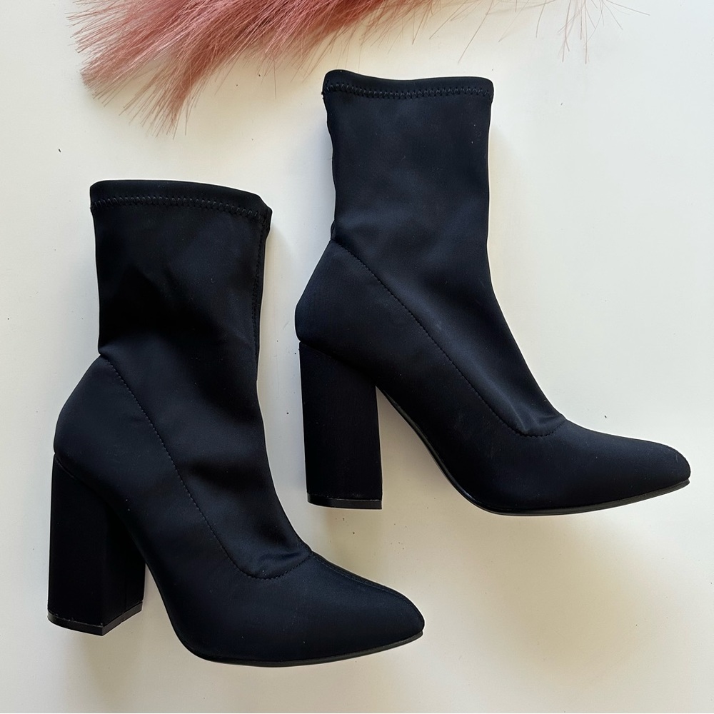 NWOT Nasty Gal Sock Wide Fit Heeled Boots. Size 8